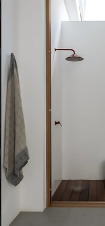 Villa Mimaze amenities bathroom pA