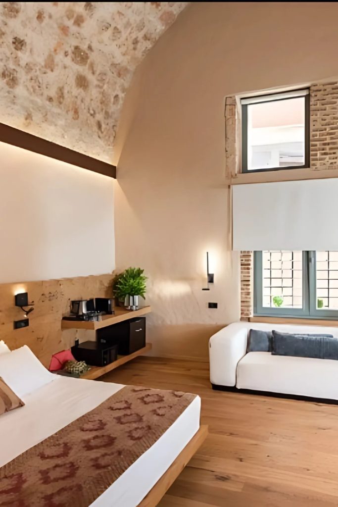 Domus Renier highlights luxury suites