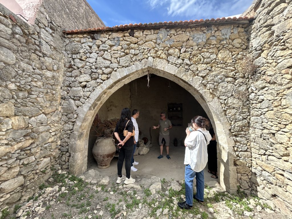 Guided tour archeological sites Heraklion Crete