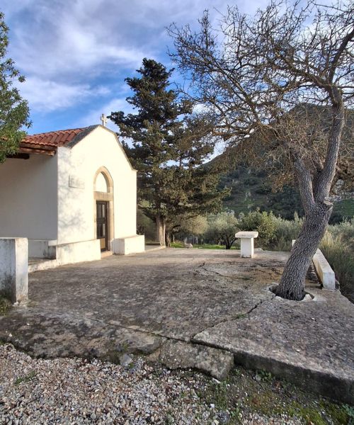 cretan countryside and wine tour heraklion highlights 2 church PA