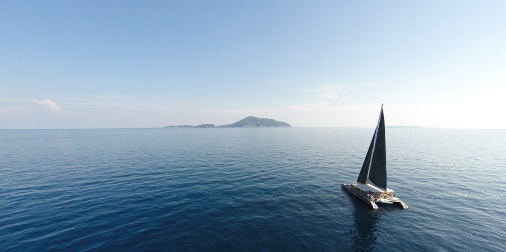 Dia island sailing tour