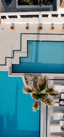 https://www.hotelbrain.com/hotels-in-crete-rethymno/petradi-beach-lounge-hotel