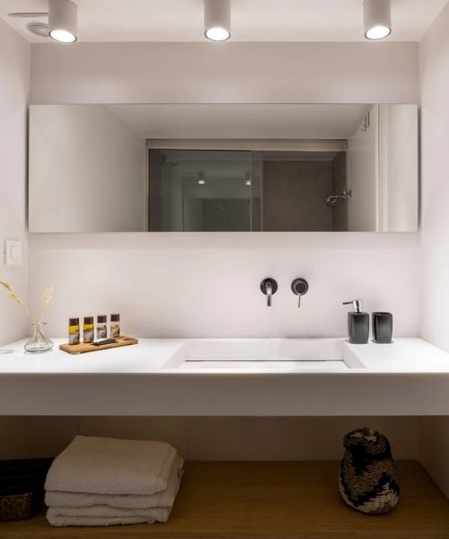 https://thehexperience.com/heraklion-central-boutique/