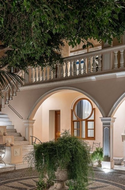 https://www.casadelfino.com/