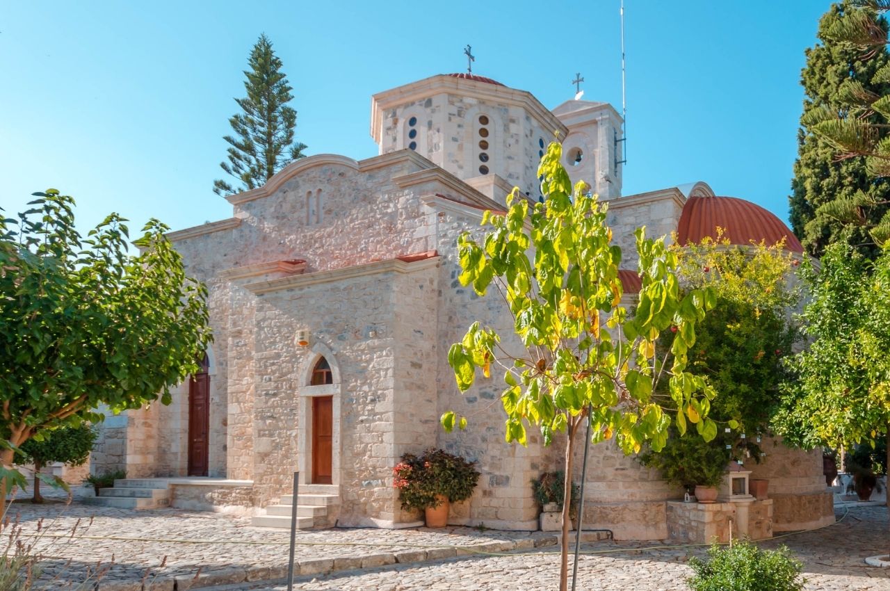 Crete for History Buffs - Agaranthos monastery Heraklion -CV.