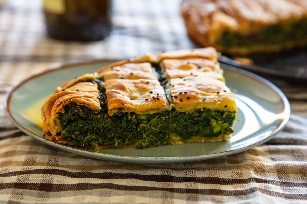 Best Cretan Dishes in Winter - green pie xortopita- CV